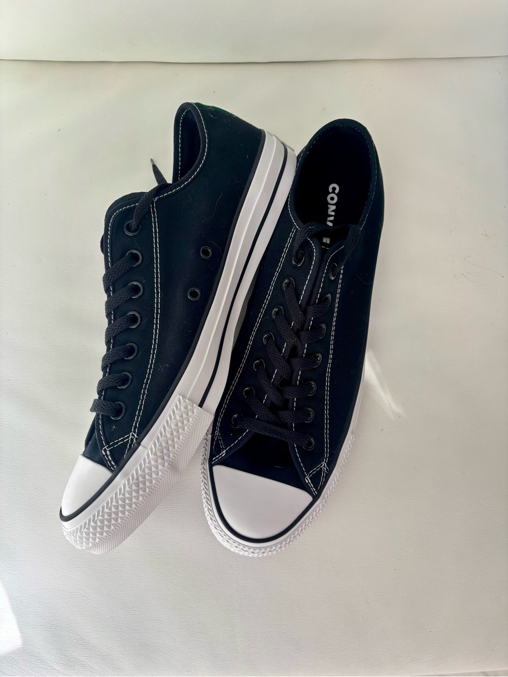 NEW! Converse Men's Low Top Canvas Sneakers in Black